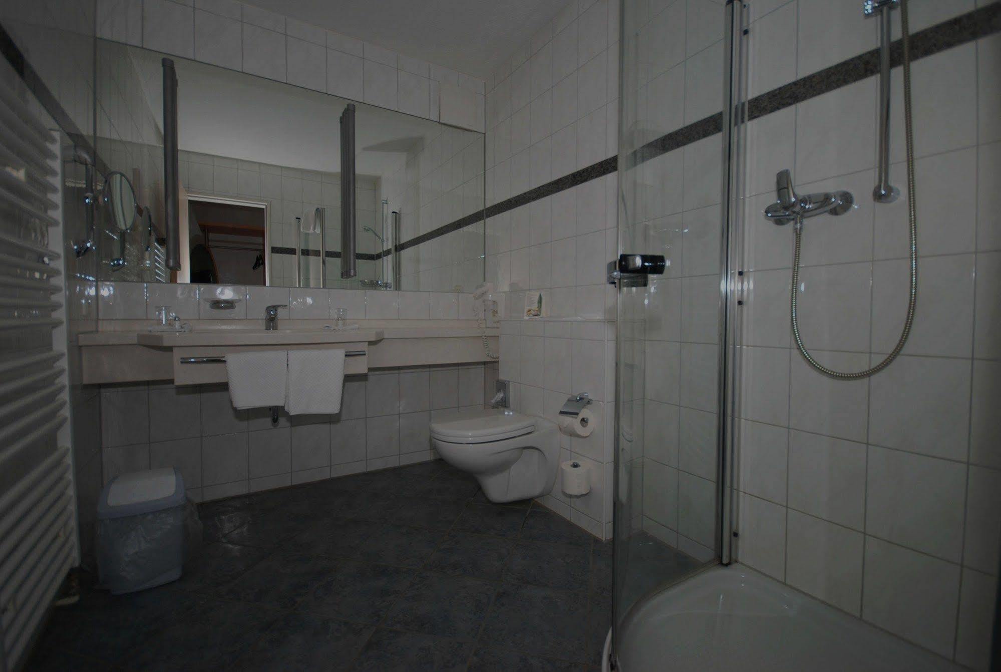 Hotel Etzhorner Krug à Oldenbourg Extérieur photo